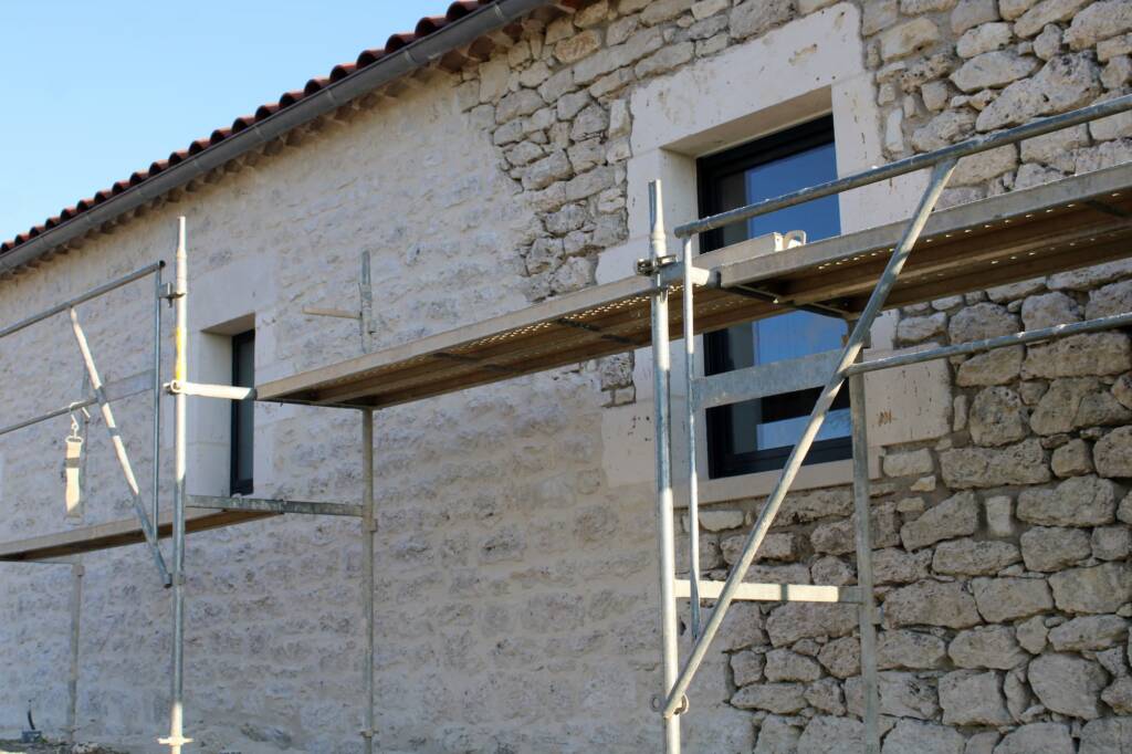 RAVALEMENT_CHAUX | Zamolo Claude et fils Pourquoi le ravalement à la chaux séduit de plus en plus de propriétaires de maisons anciennes ? Geispolsheim